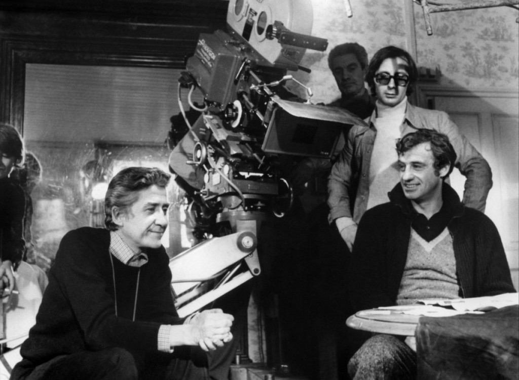 Alain Resnais et Jean-Paul Belmondo sur le tournage de Stavisky (1973)